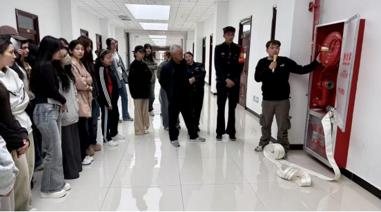 疏散演练不松懈  平安校园共守护——数字商贸学院组织开展消防疏散演练活动